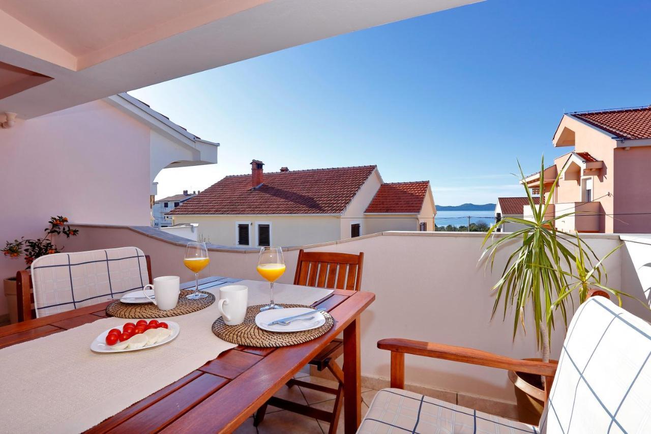 Apartments "Villa Antisin" With Heated Pool Zadar Eksteriør bilde